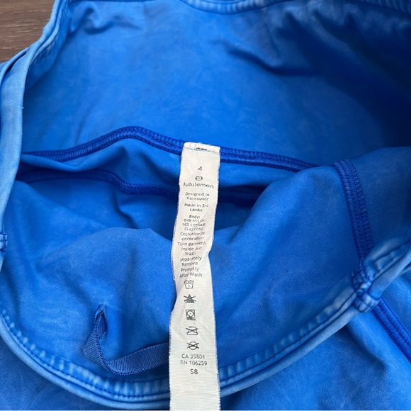 Lululemon Fast and Free High Rise Tight
25" *Ice Dye Ice Wash Cerulean Blue 4 - Picture 11 of 15